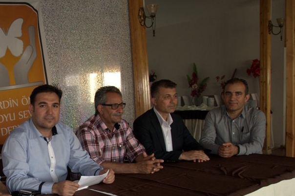 "Alkol ve zararlı maddeler manevi değerlerden uzaklaştırıyor" "Alkol ve zararlı maddeler manevi değerlerden uzaklaştırıyor"